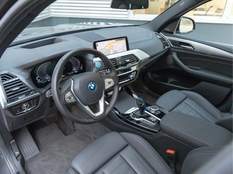 BMW iX3 High Executive - Trekhaak - Direct Beschikbaar! afbeelding 12