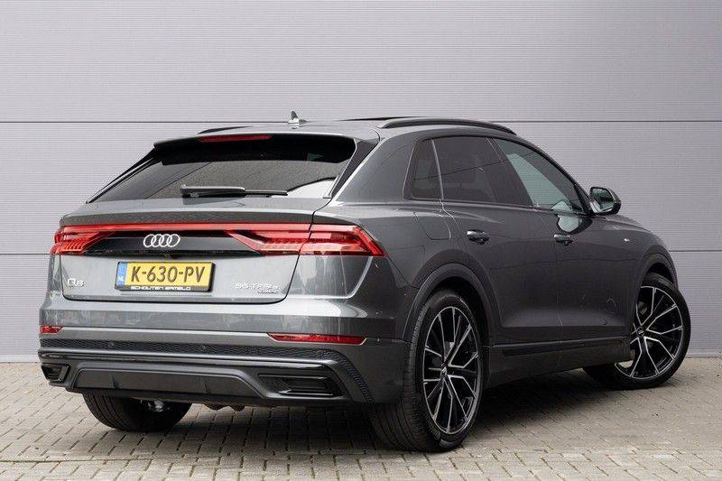 Audi Q8 55 TFSI E Quattro Pro Line S Direct leverbaar Pano Tour Matrix afbeelding 11