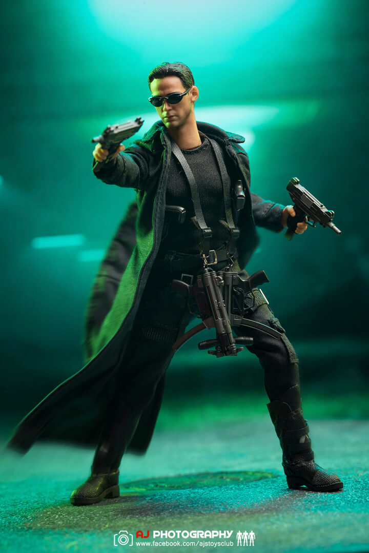 The Matrix Neo 1/12 Scale Figure by PCToys | Figround