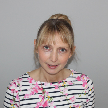 Lois Macleod