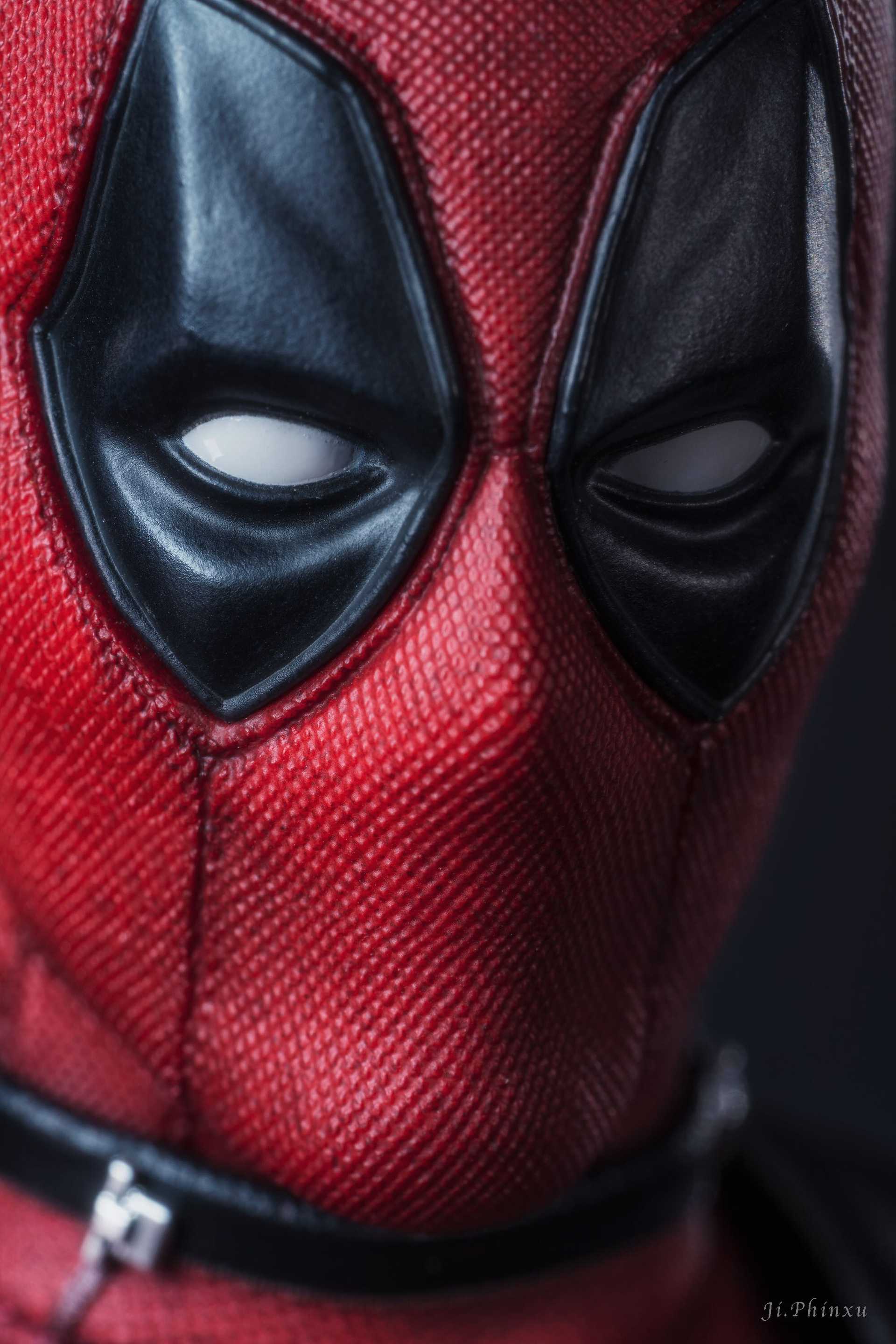 Deadpool 2 Deadpool 1/6th Scale Collectible Figure