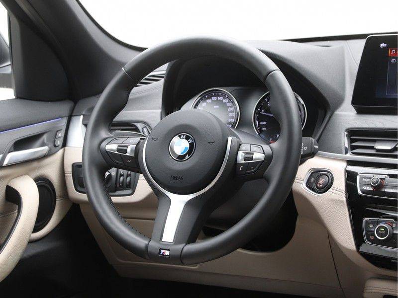 BMW X1 sDrive20i High Executive xLine afbeelding 2