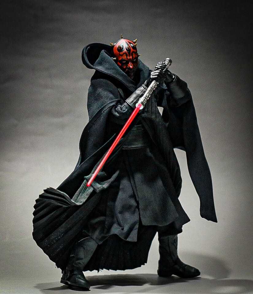 Hot Toys DX17 Darth Maul 1/6 Figure