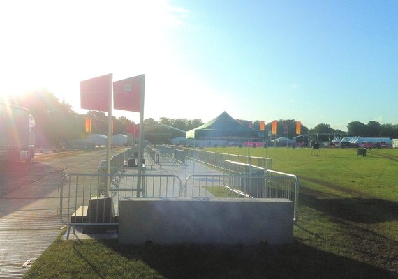 Concrete barriers for events (2)