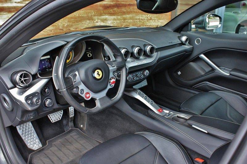 Ferrari F12 Berlinetta 6.3 V12 741pk HELE **Keramisch/JBL/Camera/DAB** afbeelding 6