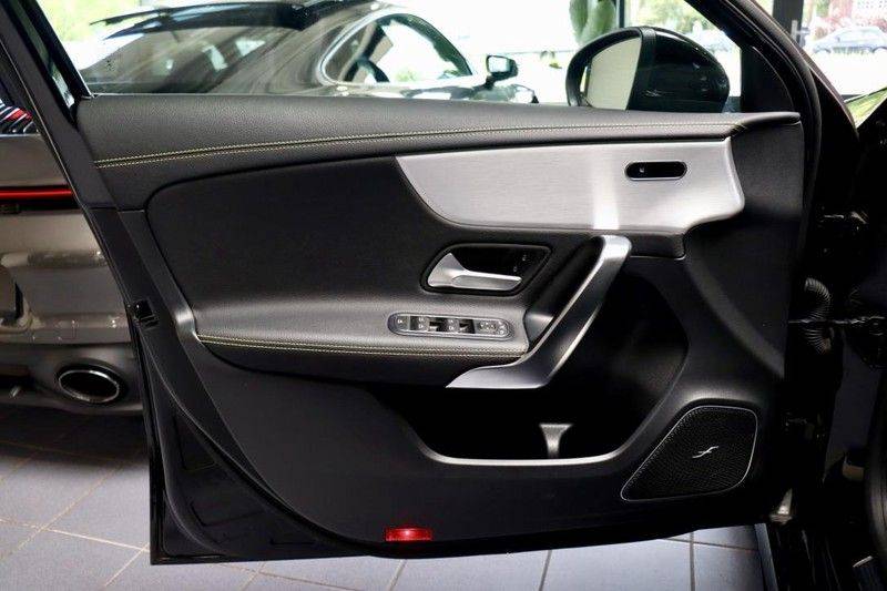 Mercedes-Benz A-Klasse 250 4MATIC AMG Edition1/Hud/Pano/Burmester Edition1/Hud/Pano/Burmester afbeelding 9