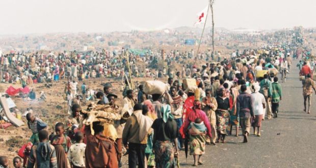 Crowds of people in Goma, displaced by fighting in DRC.