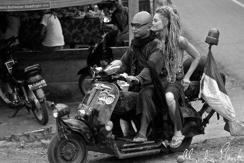 Fumes - Art, Photography, Ideas - 100604 ALEJANDRO PLESCH INDO VESPA 02