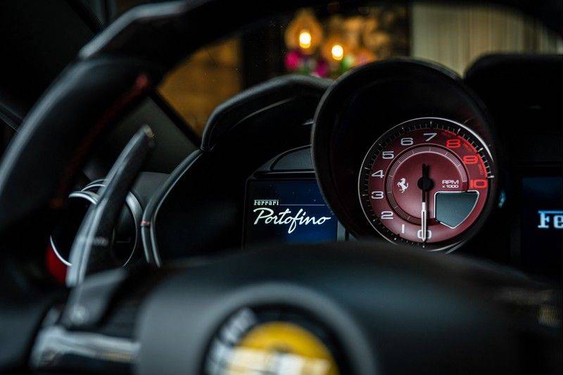 Ferrari Portofino 3.9 V8 HELE | TwoTone Exclusive | Carbon | Passengerdisplay | Memory | Sportstoelen afbeelding 11