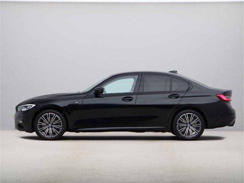 BMW 3 Serie 320e High Exe M-Sport Hybrid afbeelding 12