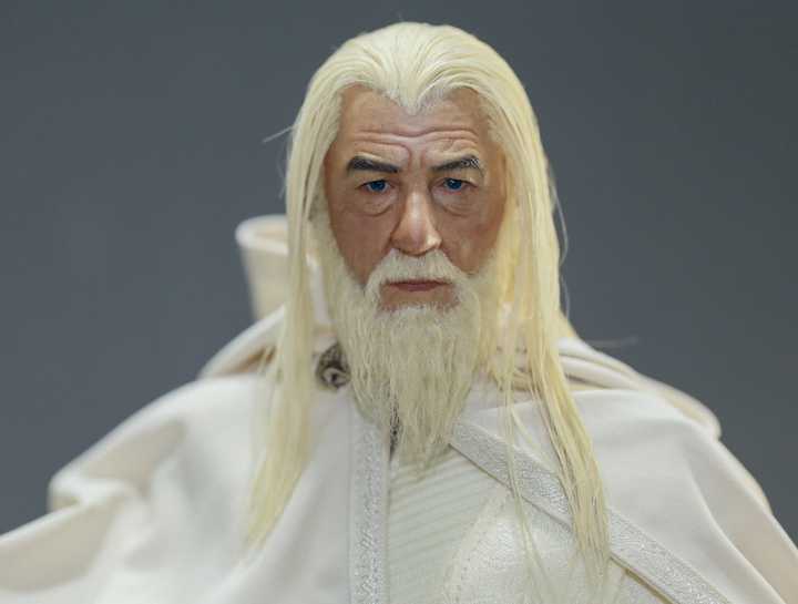 Lord of the Rings Gandalf the White 1/6 Figure | Figround