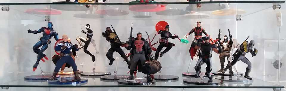 Mezco Toys Collections | Figround