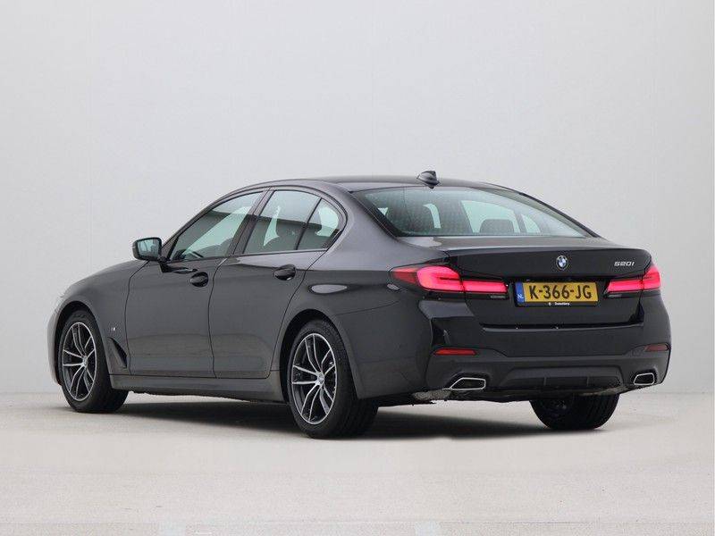 BMW 5 Serie Sedan 520i High Executive M-Sport Automaat afbeelding 11