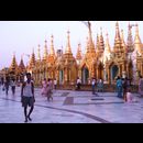Burma Shwedagon 2