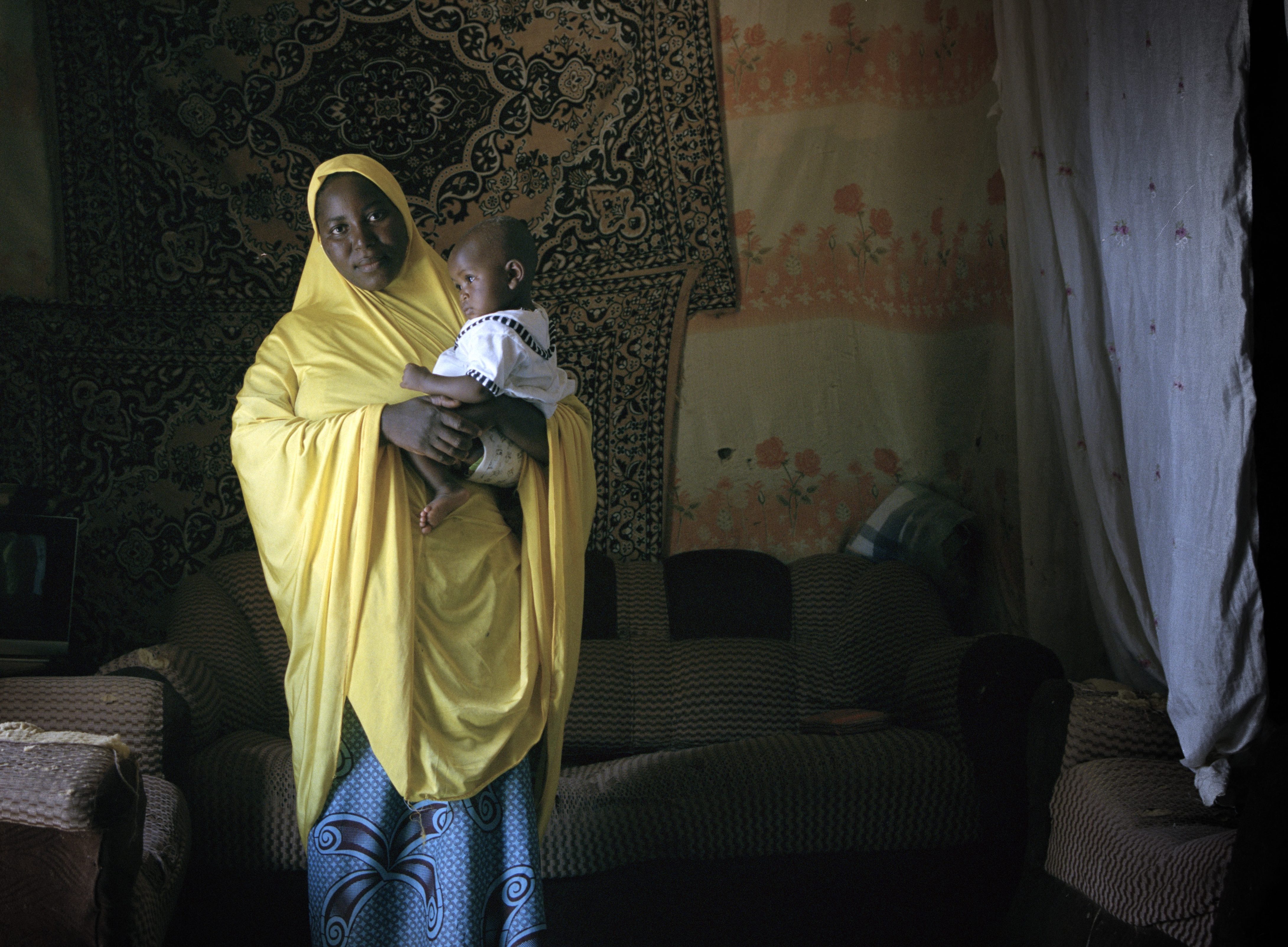 Nigerien mother with her infand child