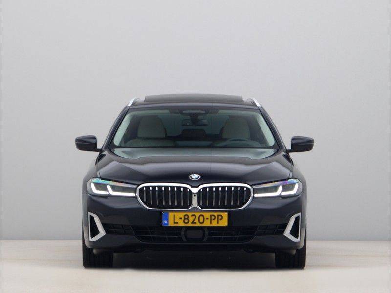 BMW 5 Serie Touring 520i High Executive Luxury Line afbeelding 6