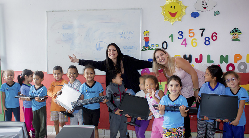 Imagem em destaque para o artigo: Aulas de Informática - Centro Social Educacional Pequeno Príncipe