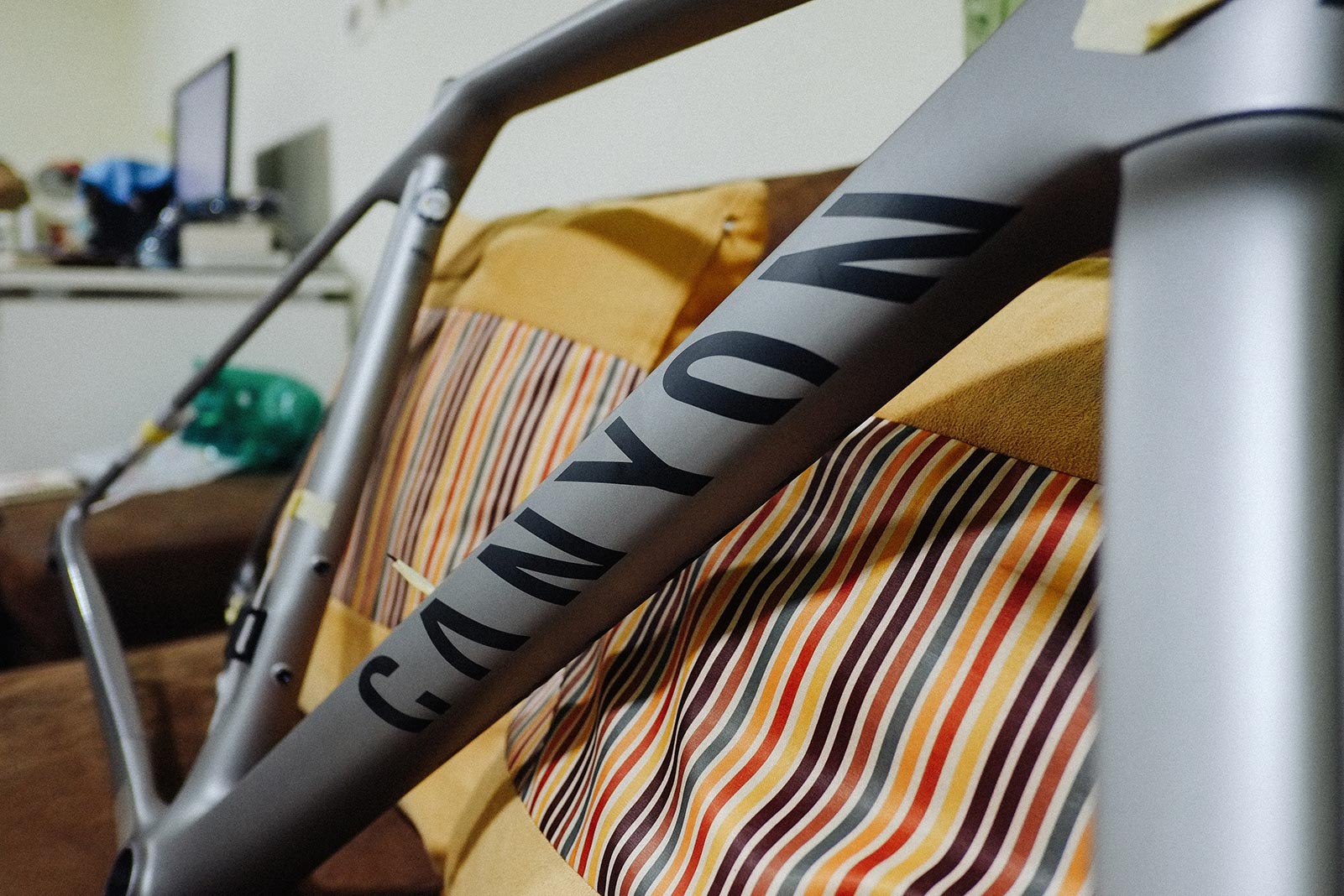 โลโก้ Canyon บนเฟรม Canyon Endurace