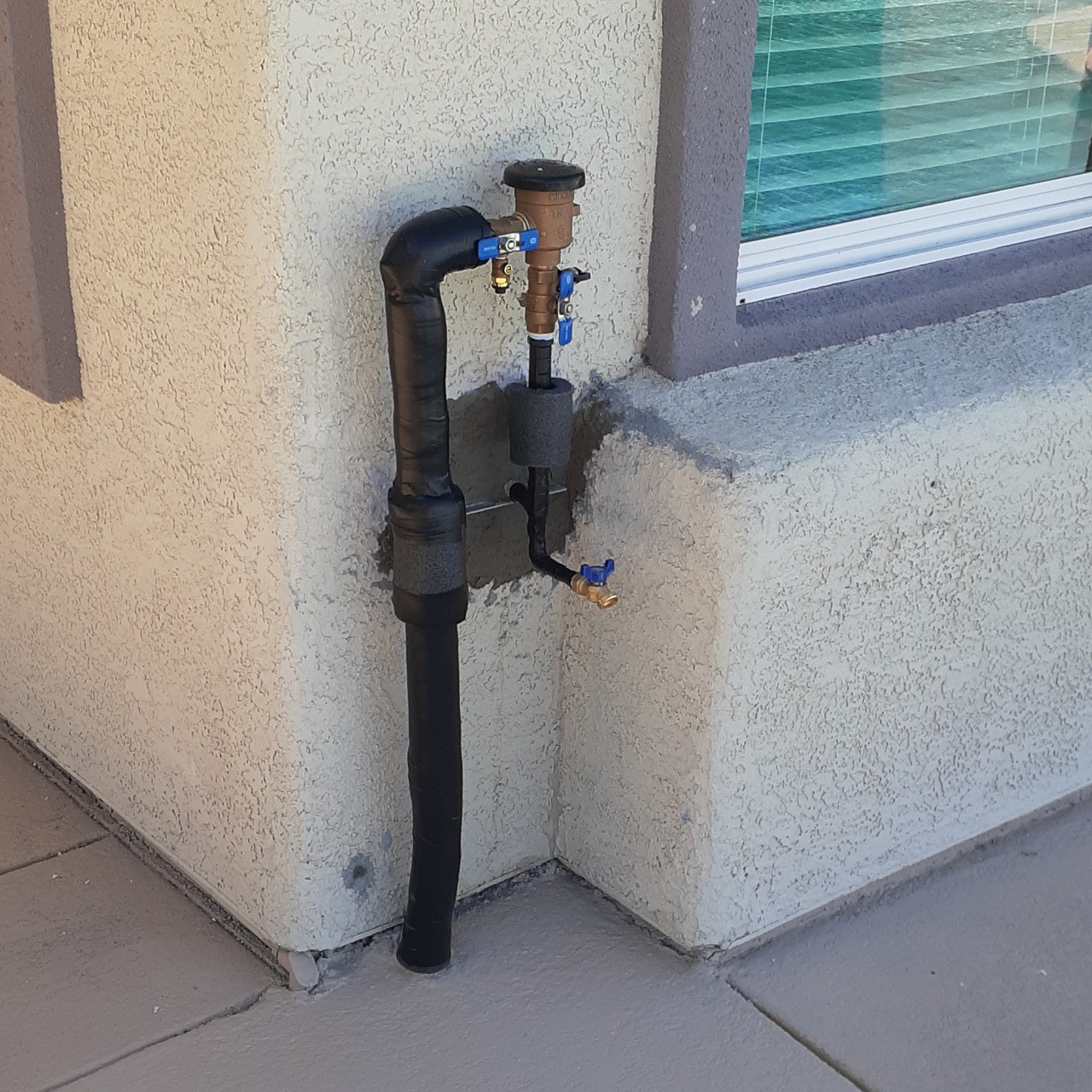 plumbing-backflow-preventer-replacement--hero