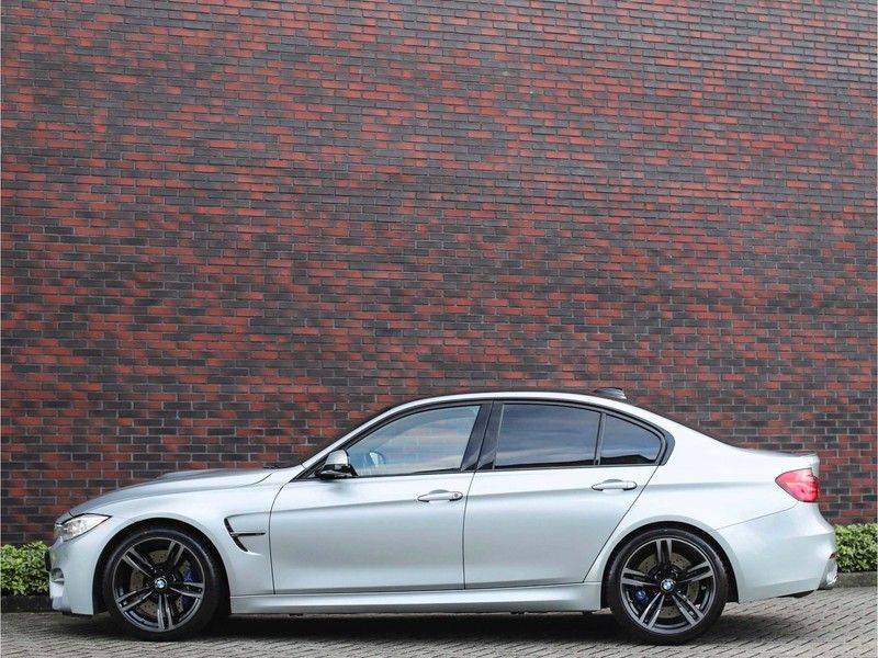 BMW 3 Serie M3 *Head-Up*Carbon*Camera*DAB*Harman/Kardon* afbeelding 15