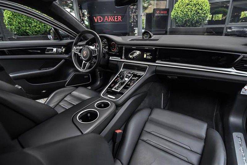 Porsche Panamera TURBO S E-HYBRID PCCB+PANO.DAK+4WSTURING NP.220K afbeelding 3