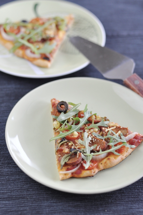 /quick-yeast-free-vegan-pizza-with-onion-and-chorizo/
