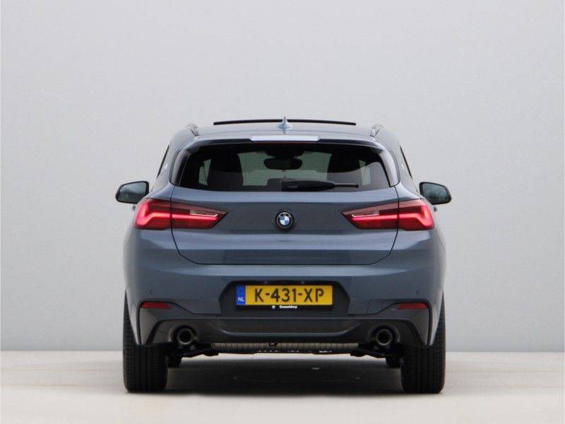 BMW X2 sDrive20i High Exe M-Sport afbeelding 10