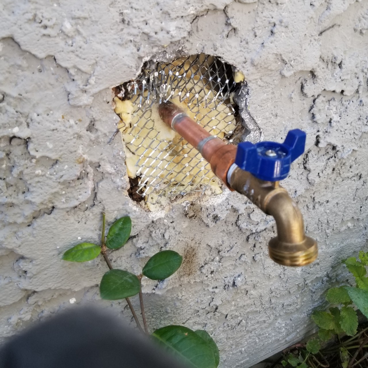Polishing and soldering a rusty, leaky water pipe