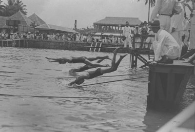 Swimming competition, 1930s