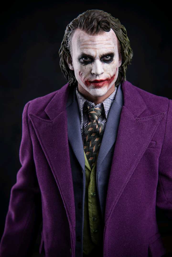 Joker Dark Knight 1/4 Scale | Figround