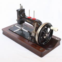 Photo Gallery Of Antique Sewing Machines