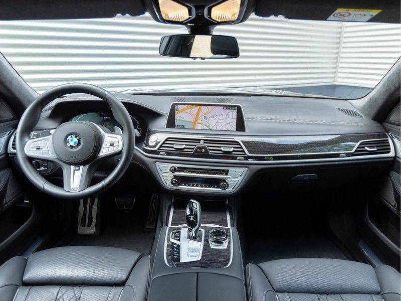 BMW 7 Serie 745e High Executive - M-Sport - 4x Comfortzetel - Stoelventilatie - Volleder afbeelding 13