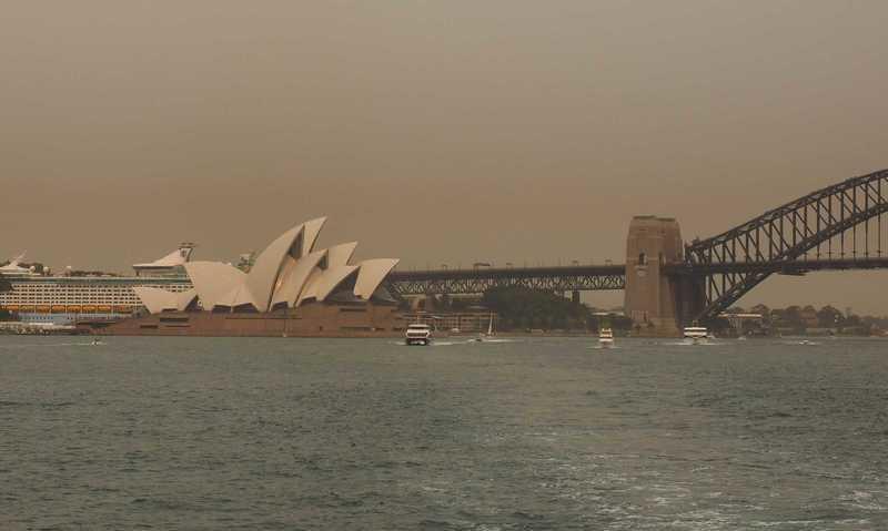 Sydney, Australia: Smoke Haze Pollutes City