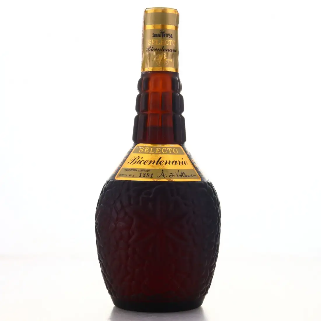 Image of the front of the bottle of the rum Bicentenario A.J. Vollmer