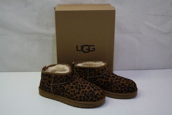 UGG Boots Classic Ultra Mini Leopard 