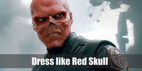 Red Skull costume is a black leather trench coat with the Hydra sign on it, a belt with the Hydra buckle, black pants, black gloves, black leather boot.