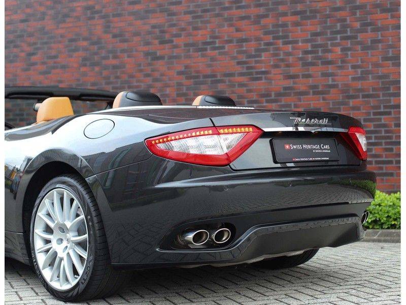 Maserati GranCabrio 4.7S *Grigio Maratta*Bose*Nieuwstaat!* afbeelding 10