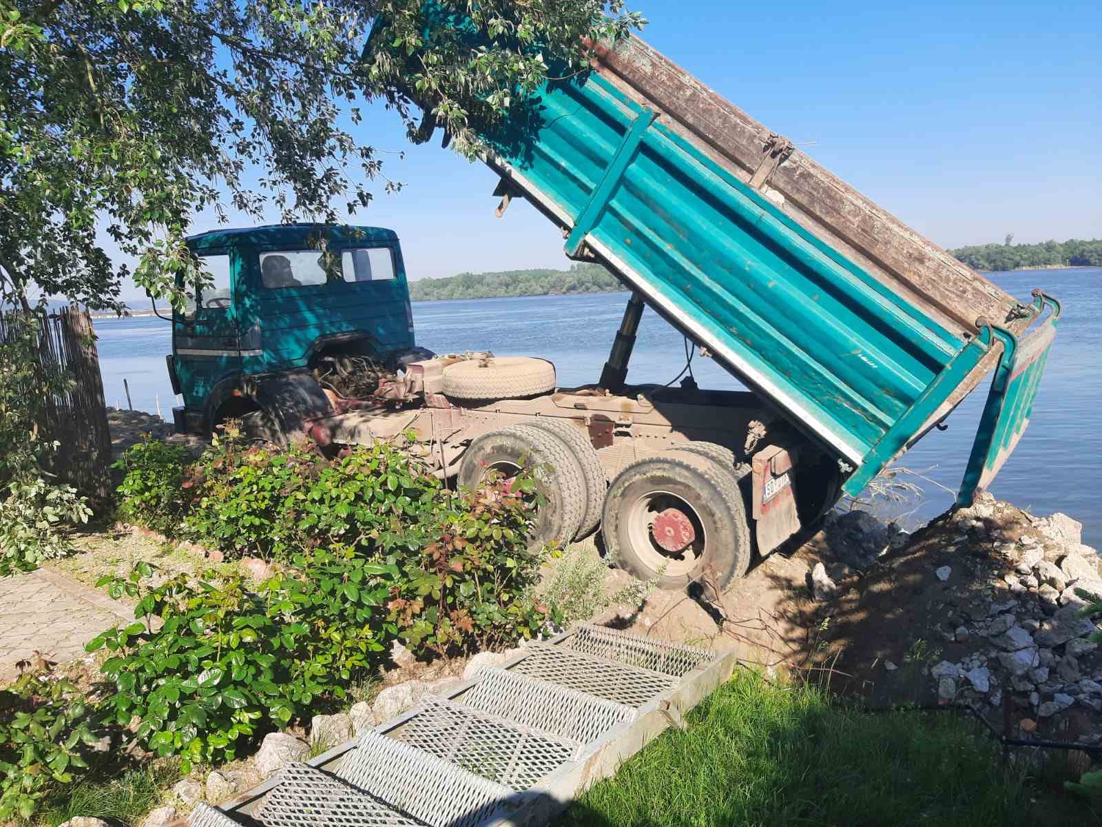 Zemljani radovi Smederevo, Rušenje dodtrajale kuće Smederevo, AlexSD, AlexSmederevo