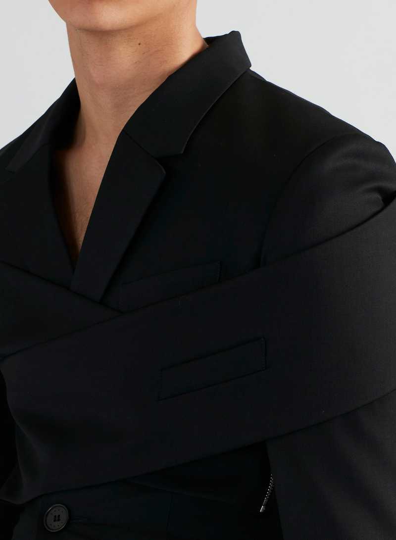 Dabir Jacket Wool Black, detail view. GmbH AW22 collection.