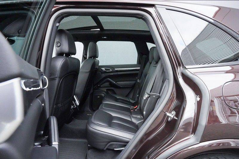 Porsche Cayenne 3.0 S E-Hybrid €45.400,- ex Luchtv. Pano Camera 21" afbeelding 4