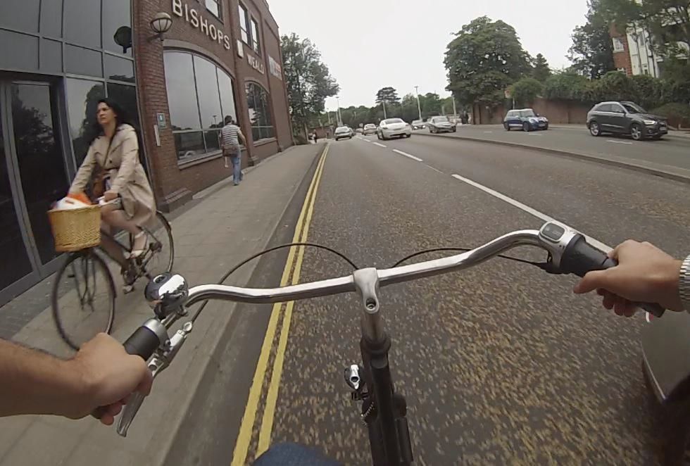 oh my god twitter doesn’t include alt text from images in their API