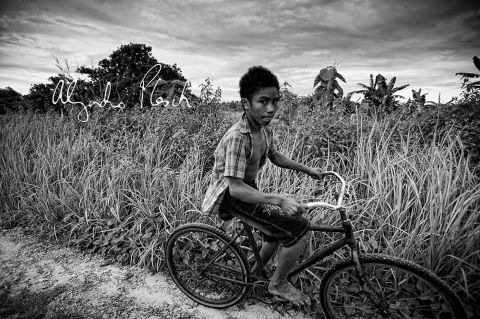 Fumes - Art, Photography, Ideas - 100531 PHOTOGRAPHER ALEJANDRO PLESCH SUMBA 12
