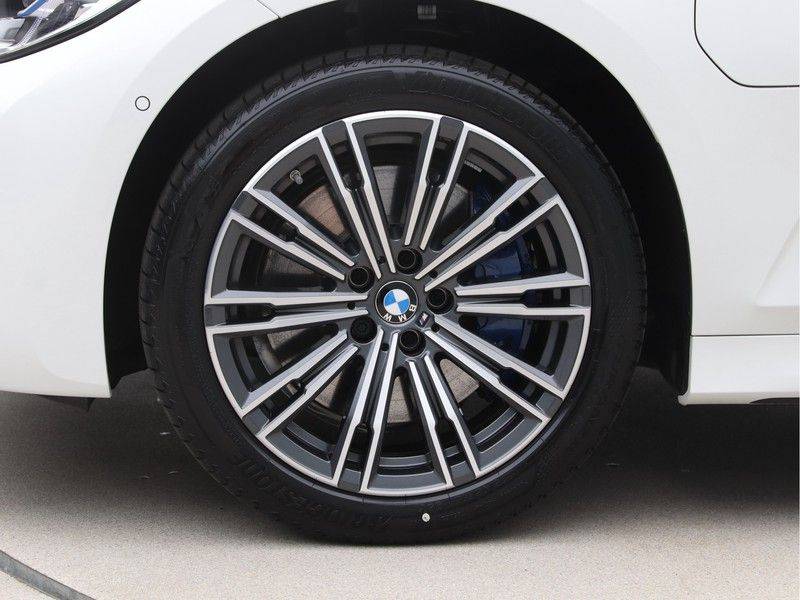 BMW 3 Serie 330Xe Touring Exe M-Sport Hybrid afbeelding 24