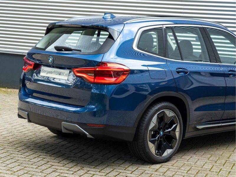 BMW iX3 High Executive - Direct Beschikbaar! afbeelding 11