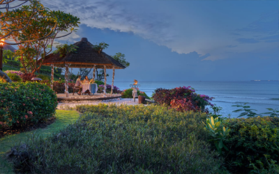 A private romantic dinner near the ocean can be arranged.