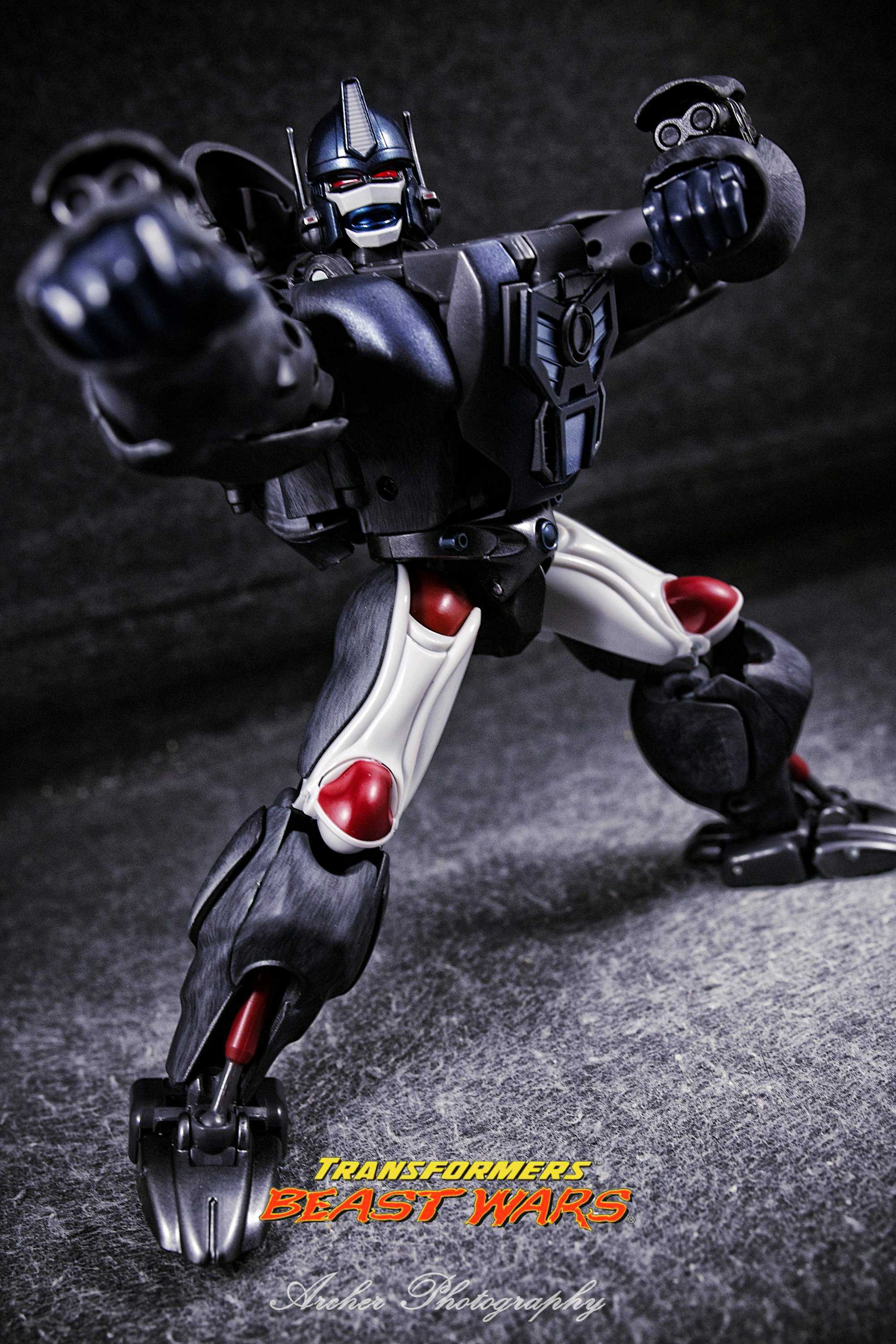 Transformers Masterpiece MP-32 Optimus Primal