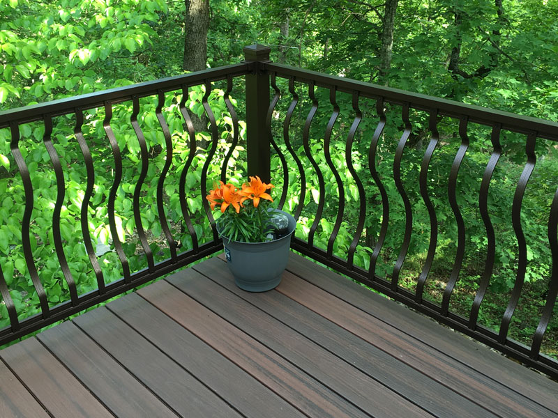 Square and Cuved Aluminum Baluster Railings