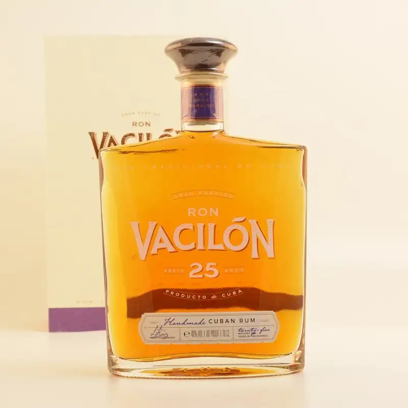 Image of the front of the bottle of the rum Vacilon Añejo 25 Años