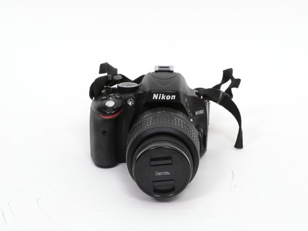 NIKON D5100 Spiegelreflex Kamera Digital 