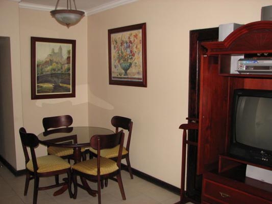 Casa Conde Apartotel And Suites